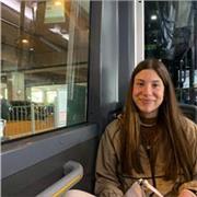 Profesora de primaria, ESO y bachillerato con muchas ganas de enseñar a niños y niñas con dificultad para aprender alguna materia